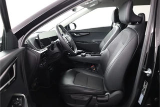 Kia EV6 Light Edition 63 kWh - SOH 99,7%  - Navigatie - Adaptive Cruise Control - Stoel/Stuur verwarming - Apple Carplay/Android Auto - Fabrieksgarantie tot 02-2032 / 19