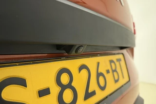Dacia Duster 1.3 TCe 150 Journey Automaat | Navigatie | Camera | Keyless | Dakrails | Weinig kilometers | Hoge instap | Lichtmetalen velgen / 4