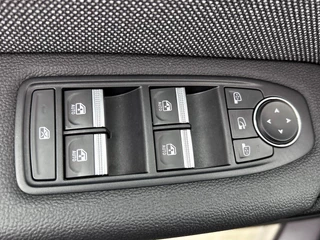 Renault Captur E-Tech full hybrid 145PK techno  | CAMERA | NAVI | CARPLAY / 15