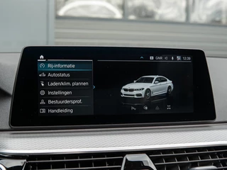 BMW 5-serie 530e iPerformance High Executive / 13