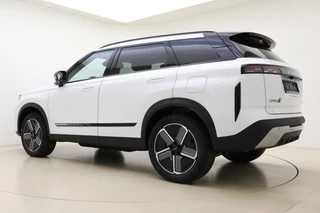Jaecoo 7 Exclusive | RIJKLAAR INCLUSIEF €2.500,- REGISTRATIEVOORDEEL | Glazen schuif-/ kanteldak | 7 jaar garantie tot 150.000 km | 360 3D Camera | Lederen bekleding | Stoelventilatie & verwarming | Elektrische achterklep | Apple Carplay/Android auto / 13
