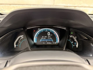 Honda Civic 1.0 i-VTEC Aut. Pano Trekh. Camera CarPlay ACC LED Navi / 23
