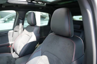Ford Kuga 2.5 PHEV ST-LINE X .Carplay, Pano, Trekhaak / 2