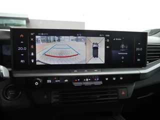 Opel Grandland Electric Business Edition 73 kWh | Elektrisch verstelb. bestuurdersstoel met geheugen | Elektrisch glazen panorama-dak | Voorstoel(en) met massagefunctie | Achterbank verwarmd | Warmtepomp | 20 inch Lichtmetalen velgen Diamond Cut / 35
