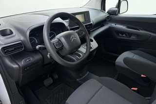 Citroen ë-Berlingo Live 50 kWh 100% Elektrisch | 5 Persoons | DAB Radio | Geen kilometers | Parkeersensoren | Mistlampen | Licht en regensensor | Armsteun / 16