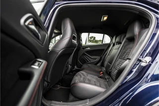 Mercedes-Benz GLA 180 Business Solution AMG | NL Auto | 19" | Camera / 11