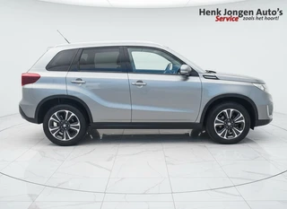 Suzuki Vitara 1.4 Boosterjet Style Rhino Edition Smart Hybrid Panoramadak  Fabrieksgarantie Rijklaar “Sinds 1970 | 5.000+ reviews | Score 9,5 | Service zoals ’t hoort” Henk Jongen Auto's in Helmond,  al 50 jaar service zoals 't hoort! / 4