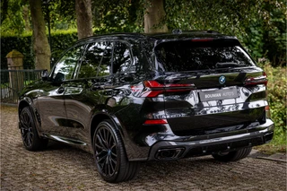 BMW X5 xDrive50e M Sport Pro  Bowers & Wilkins Sky Lounge Massage Crafted Clarity Soft Close / 29