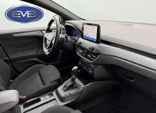 Ford Focus Wagon 1.0 EcoBoost AUTOMAAT Hybrid ST Line Style stoelverwarming, elect bed. trekhaak, 1 e eigenaar, NL auto met nap / 9