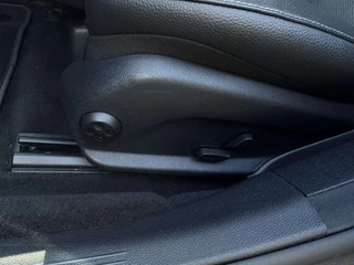 Mercedes-Benz E-klasse Estate 300 de Avantgarde AMG Line / 29