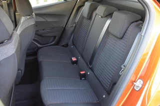 Peugeot 2008 1.2 PureTech Active Pack | Airco | Cruise | Apple Carplay/Android Auto| / 29