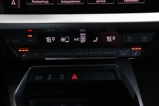 Audi A3 Sportback 35 TFSI S edition 150PK Nieuw model App-connect Trekhaak Navigatie PDC / 23