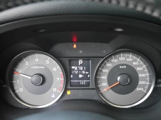 Subaru Forester 2.0 Luxury / 19
