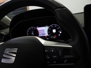 SEAT Leon Sportstourer 1.0 eTSI Aut. Style Business Intense NAVI/CAMERA/LED/TREKH./17"LMV! / 15