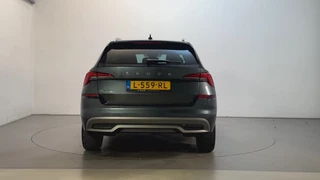 Skoda Kamiq 1.0 TSI 110pk Business Edition LED Stoelverwarming Navigatie Parkeersensoren Virtual Cockpit / 10