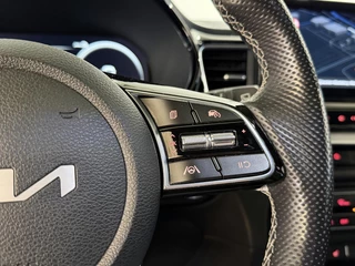 Kia ProCeed 120PK T-GDi GT-Line | Schuif/kanteldak | Stoel-en stuurwielverwarming | Elektrische achterklep | Camera | Apple CarPlay/Android Auto | Full LED | All season banden / 16