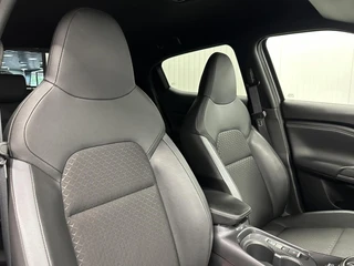 Nissan Juke 1.6 Hybrid Business Design TREKHAAK CARPLAY NAVI ECC 31000 KM. / 15