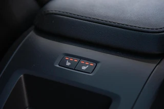 Volvo XC60 2.0 T6 Plug-in hybrid AWD Core Bright Panorama|Leder / 15