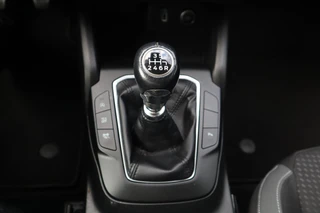Ford Focus Wagon BUSINESS APPLE/ANDROID PARK-SENSOREN WINTERPACK CLIMA LED ALL-SEASON KEYLESS / 33