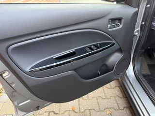 Mitsubishi Space Star 1.2 Advance | Carplay | Keyless | Airco / 12