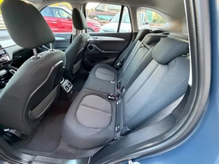 BMW X1 SDrive18i Executive Edition / ACC / Head-Up / Led / Trekhaak / Rijklaar !. / 40