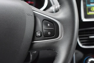 Renault Clio 0.9 TCE LIMITED CARPLAY / DEALER ONDERHOUDEN / 23