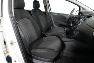 Fiat Punto Evo 1.2 Lounge  | Trekhaak | Airco | LMV | / 19