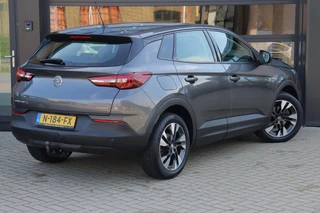 Opel Grandland X 1.2 Turbo Ultimate | Cruise | Airco | Trekhaak | Sensoren | LM Velgen / 2
