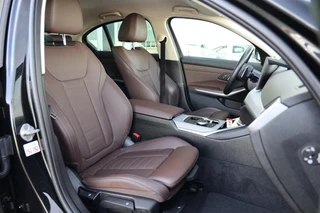BMW 3-serie 320e|Automaat|Plug in hybride|Camera|Leer|Cruise control|Apple carplay/Android auto| / 25