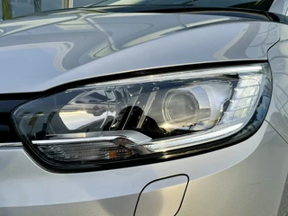 Renault Scénic 1.3 TCe 115 Limited  | Stoelverwarming | All Seasons | Navigatie | 1800KG Trekgewicht | Camera | DAB | Climate Control | Reservewiel | Apple CarPlay/Android Auto / 22