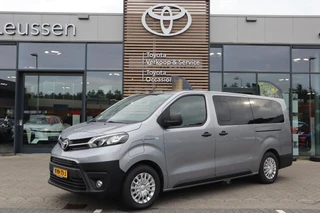 Toyota PROACE Electric Verso LONG EXTRA RANGE DYNAMIC 75KWH 8-PERSOONS ROLSTOELAUTO VERLAAGD-INBOUW-OPRIJPLAAT 2x SCHUIFDEUR / 2