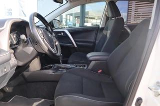 Toyota RAV4 2.5 HYBRID DYNAMIC / 17