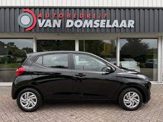 Hyundai i10 1.0 COMFORT NL Auto Cruise Airco Carplay Lane Ass / 30