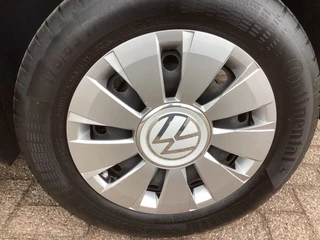 Volkswagen Up! 1.0 / 8