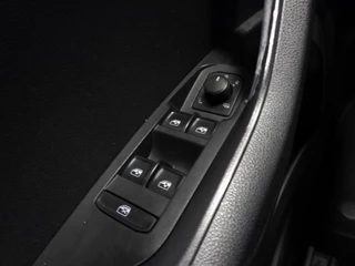 Skoda Karoq 1.0 TSI Ambition NAVI/CAMERA/CLIMA/LED/16"LMV! / 17