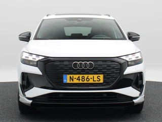 Audi Q4 e-tron 40 Launch edition S Competition 77 kWh 204 Pk | Stoelverwarming | Panorama dak | Adaptive Cruise | Matrix LED | Camera | CarPlay | 21 inch | 93.167 Km !! / 6