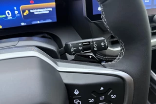 Jeep Compass First Edition 74 kWh | DEMO | Lederen bekleding | Massagestoelen | | Panoramisch Schuifdak | Stoelventilatie en verwarming | Keyless | Climate control | Draadloze telefoonlader / 27