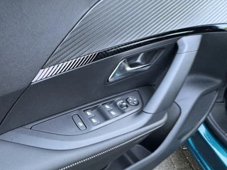 Peugeot 2008 Allure 1.2 Hybrid 145 e-DSC6 | Apple Carplay/Android Auto | Draadloze Telefoonoplader | Dodehoek Detectie | Adaptief Cruise Control | Lichtmetalen Velgen 17 Inch / 11