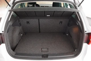 SEAT Arona 1.0 TSI 95pk Style Business Intense Camera Virtual Cockpit ACC Keyless Navigatie Carplay / 39