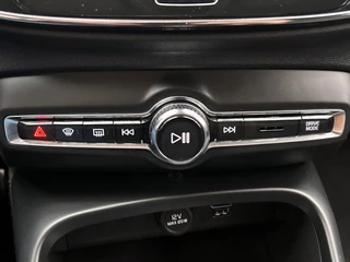 Volvo XC40 1.5 T4 Recharge | Apple/Carplay | Camera | Elek. Kofferklep | Climate/Control | Cruise/Control | / 17