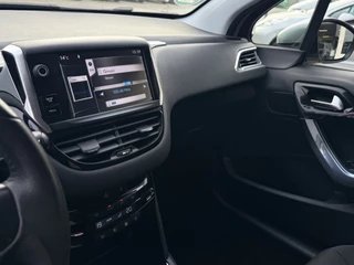 Peugeot 208 1.6 VTi Allure  | Navi | Bluetooth | Cruise | ECC | Regen- en Lichtsensor | Trekhaak / 34