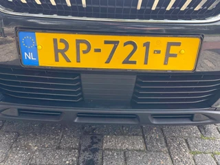 Peugeot 3008 1.2 PureTech Blue Lease Executive / 9
