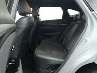 Hyundai Tucson 1.6 T-GDI HEV N Line | Navigatie | Camera | Stoelverwarming / 16
