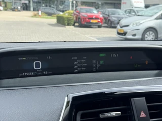 Toyota Prius 1.8 HYBRID FIRST EDITION NAVI STOELVERW AFN-TREKHAAK PARK-SENSOREN BSM CAMERA HUD BLUETOOTH / 17