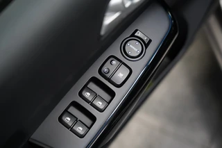 Kia Picanto 1.0 CVVT ComfortPlusLine Navigator  Achteruitrijcamera Carplay PDC NAP! / 11