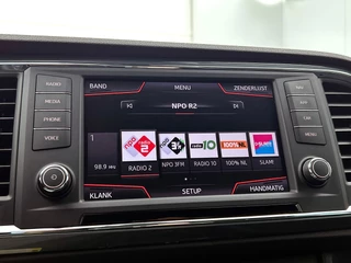 Seat Ateca 1.5 TSI Style Business Intense | Adaptive cruise | Navigatie | Parkeersensoren voor & achter | Camera | NAP | Trekhaak / 17