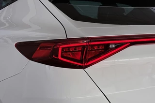 CUPRA Formentor 1.4 TSI e-Hybrid Panoramadak Achteruitrijcamera Apple CarPlay / 22