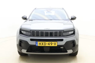 Jeep Avenger 1.2 Altitude 100 PK | Navigatie | Climate control | Camera | Parkeersensoren | Keyless | Lichtmetalen velgen | Parkeersensoren / 7