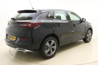 Opel Grandland 1.2 Turbo GS 130pk | Navigatie via APP | Climate Control | Stoel - Stuurverwarming | Parkeersensoren | Lichtmetalen Velgen | AGR Stoelen / 9