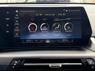 BMW X1 xDrive25e M-sport Camera | Panorama-dak | Keyless | / 22